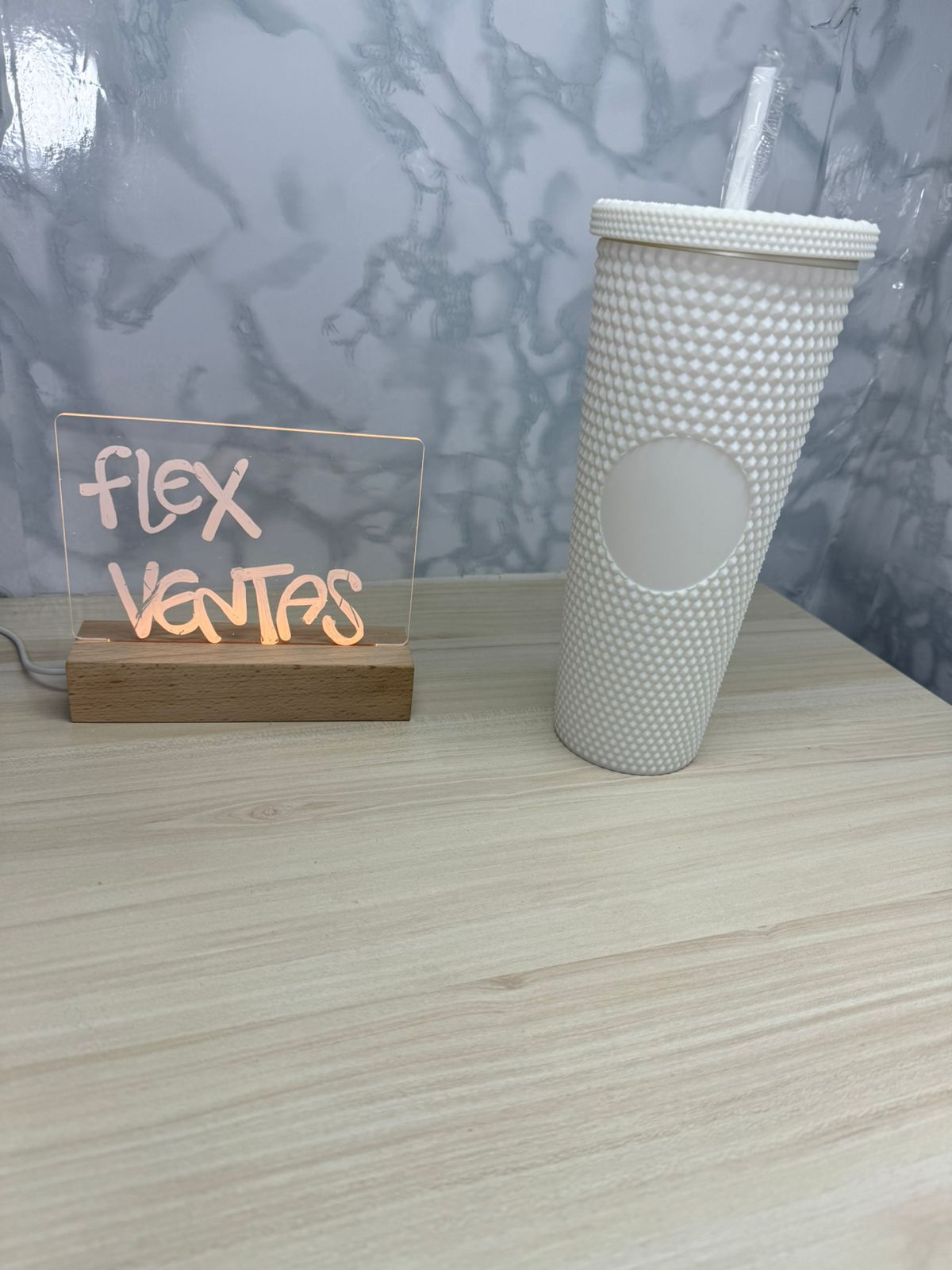 TERMO VASO TUMBLER CON PITILLO TEXTURIZA